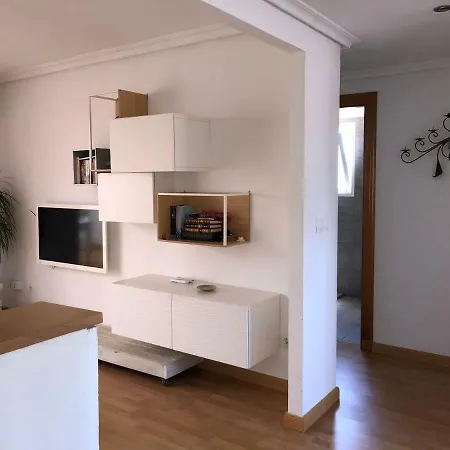 Charming Penthouse Near Beach 公寓 *