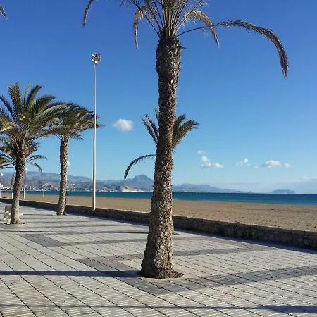 Charming Penthouse Near Beach *